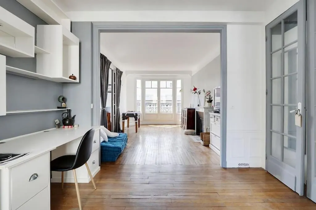 Bel Appartement 96M2 16Eme Paris 0*,  Frankrig