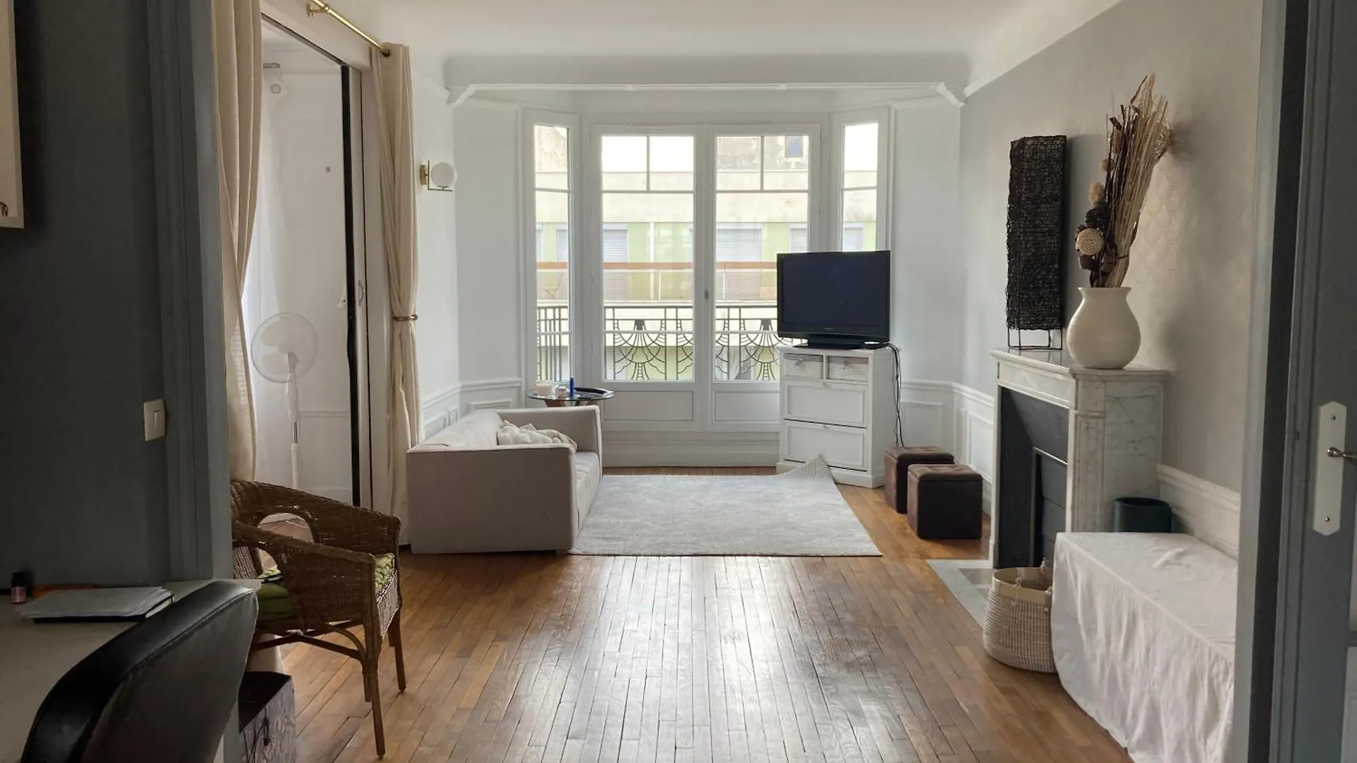 Bel Appartement 96M2 16Eme Paris 0*,